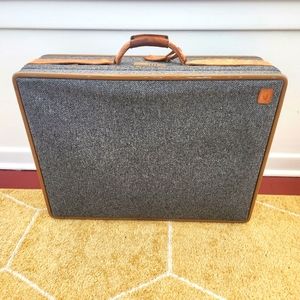 🔥 Vintage Leather locked Tweed Hartmann Luggage